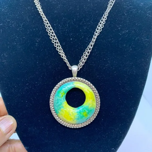 MMA international Silver necklace and earr… - Picture 2 of 3